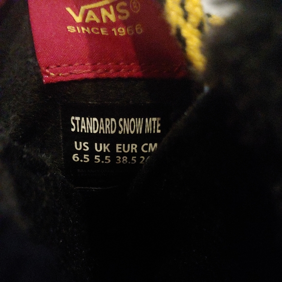 VANS NEW Standard Snow MTE Boots - Picture 11 of 11